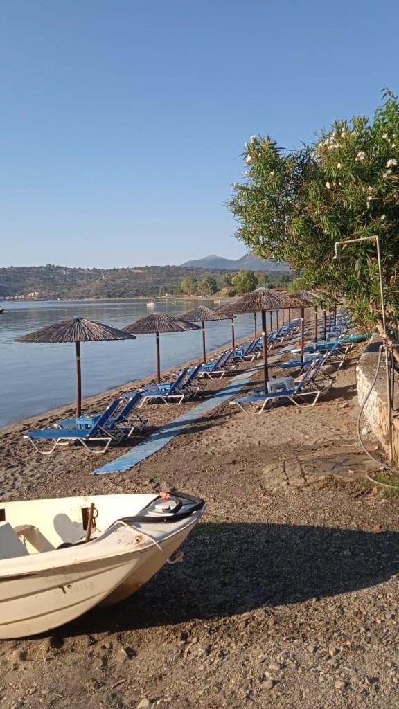 Lovely Place In 7 Kamares (Mani)